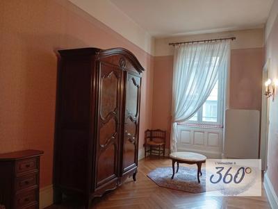 Appartement - 87 m² - 4 pièces