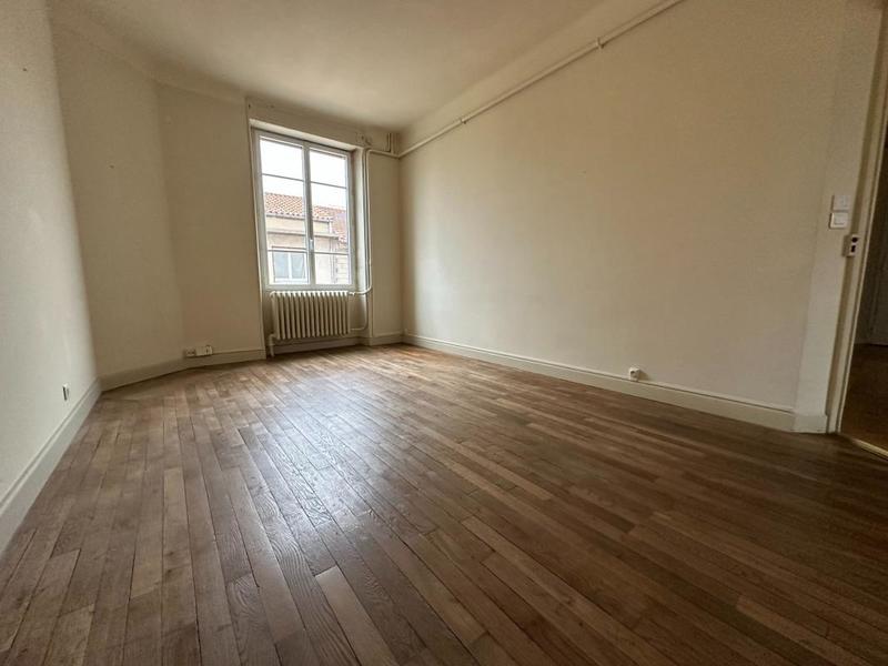 Appartement - 105 m² - 4 pièces