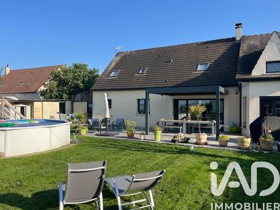 Maison - 147 m² - 8 pièces