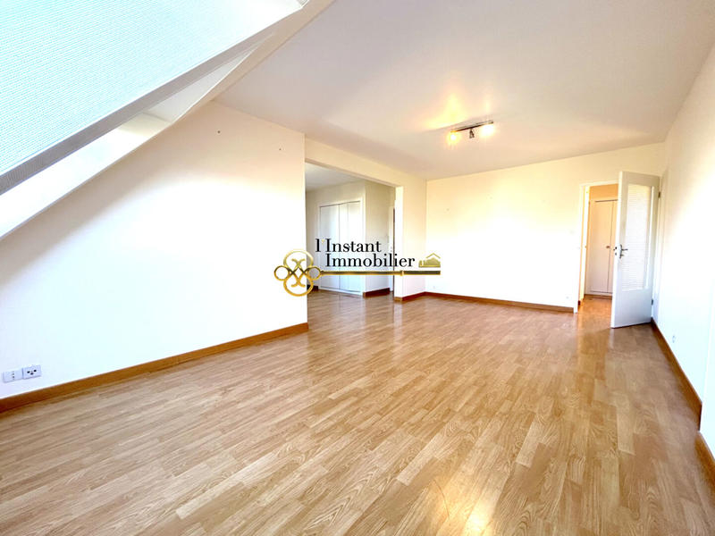 Appartement - 72 m² - 2 pièces