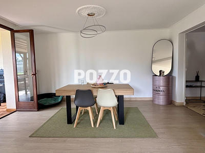 Maison - 122 m² - 5 pièces