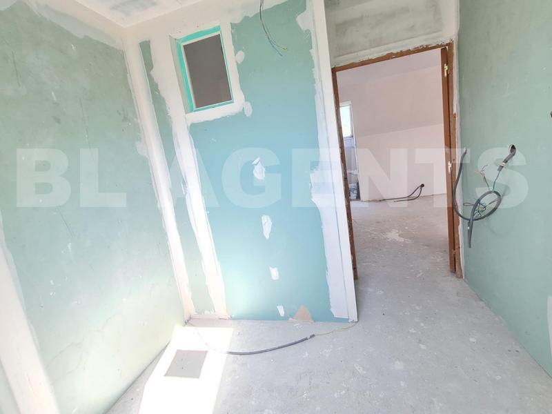 Maison - 180 m² - 8 pièces