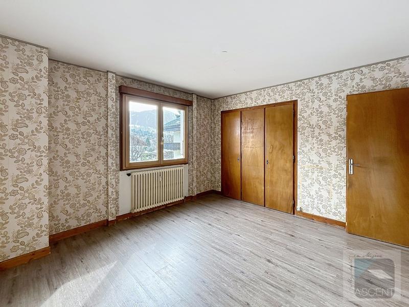 Appartement - 92 m² - 5 pièces