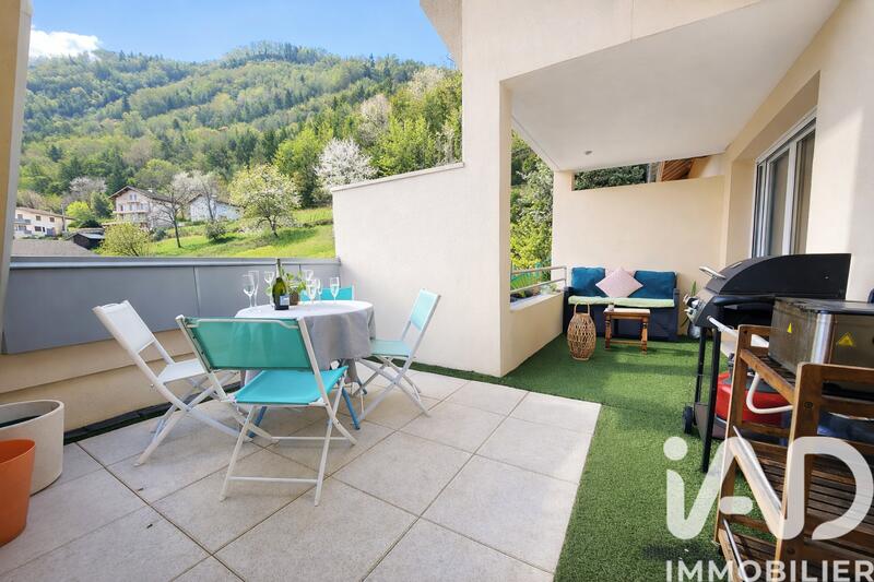 Appartement - 97 m² - 4 pièces