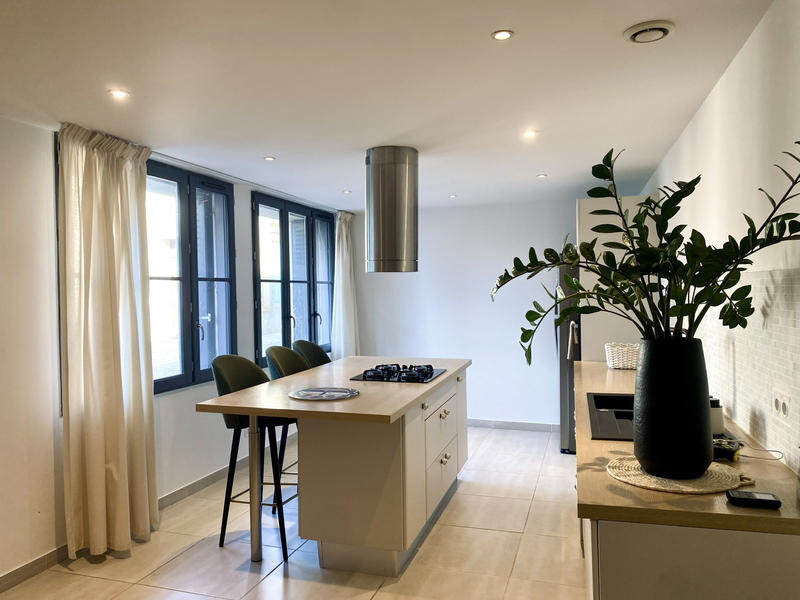 Maison - 168 m² - 6 pièces