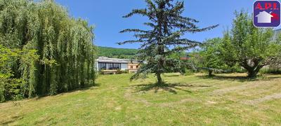 Maison - 220 m² - 8 pièces