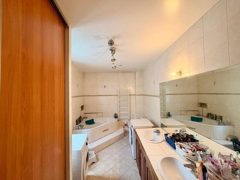 Maison de ville - 102 m² - 4 pièces