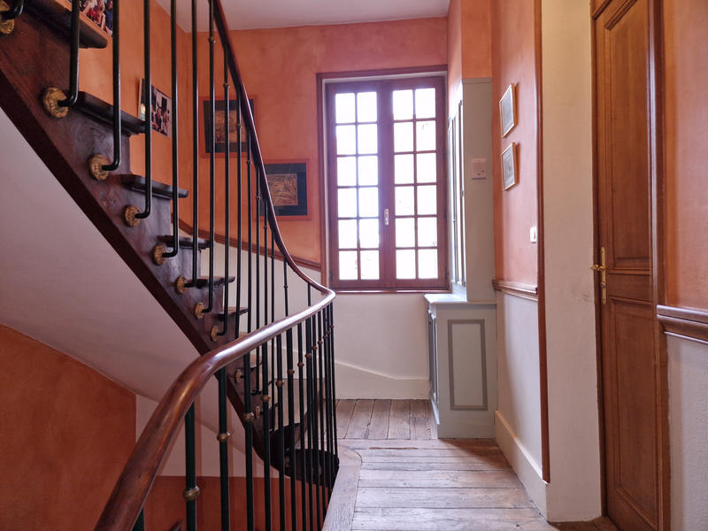 Maison - 340 m² - 12 pièces