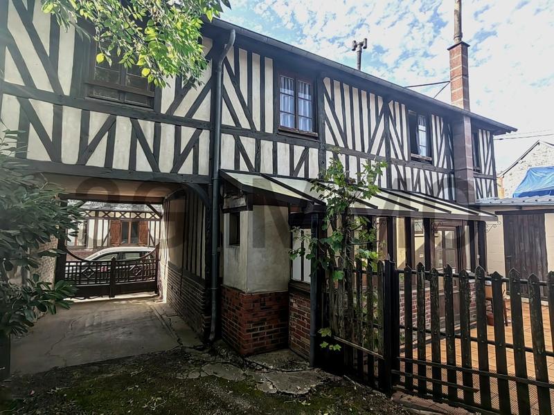 Maison - 101 m² - 5 pièces