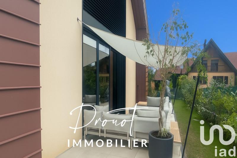 Maison - 226 m² - 8 pièces