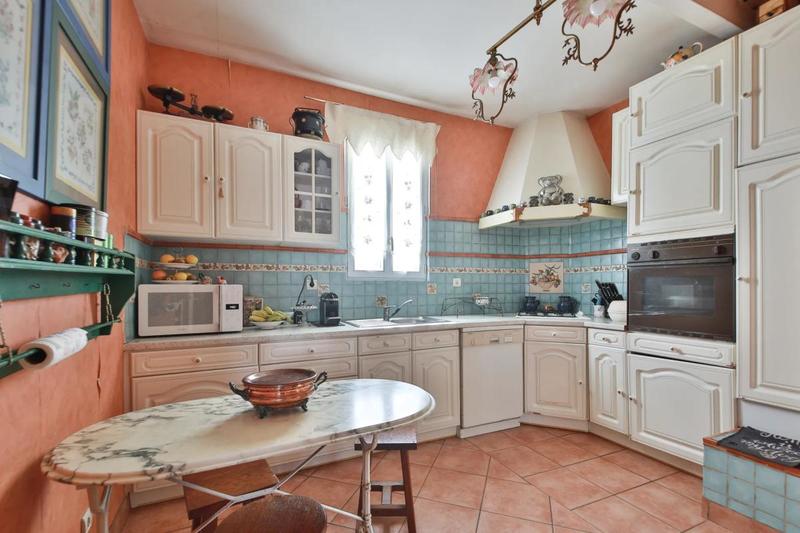 Demeure - 146 m² - 7 pièces