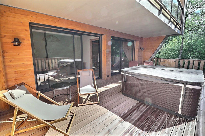 Maison - 180 m² - 5 pièces