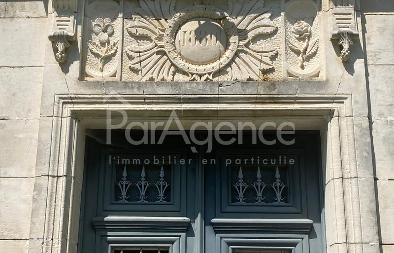 Propriété - 654 m² - 14 pièces