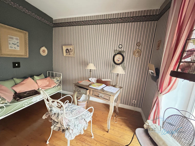 Maison ancienne - 165 m² - 7 pièces