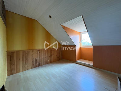 Maison - 230 m² - 8 pièces