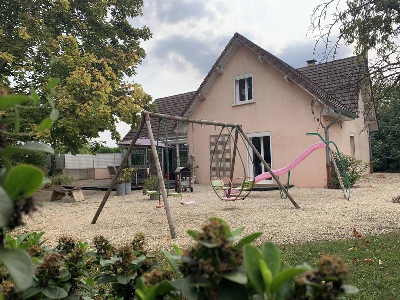 Maison - 170 m² - 7 pièces