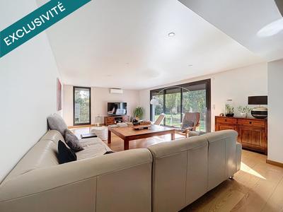 Villa - 176 m² - 6 pièces