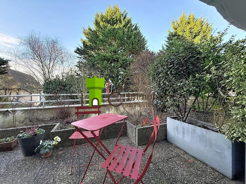 Appartement - 98 m² - 4 pièces