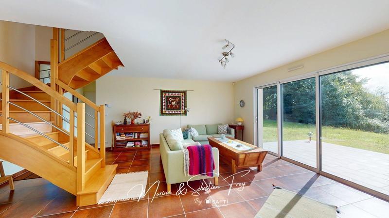 Maison - 110 m² - 5 pièces