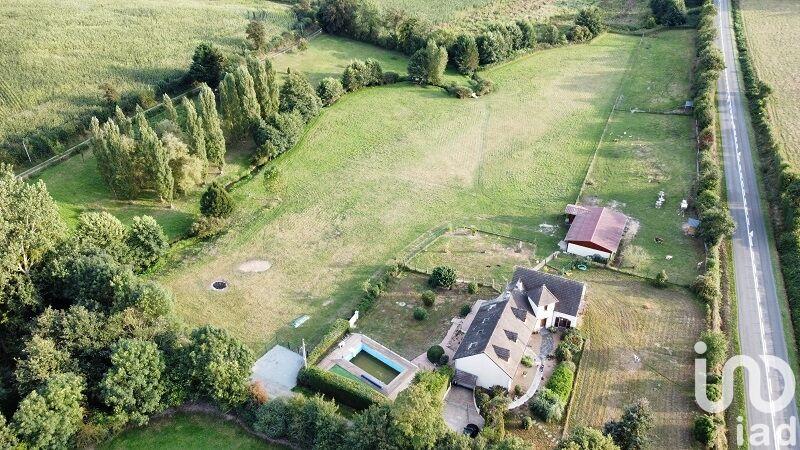 Maison - 240 m² - 9 pièces