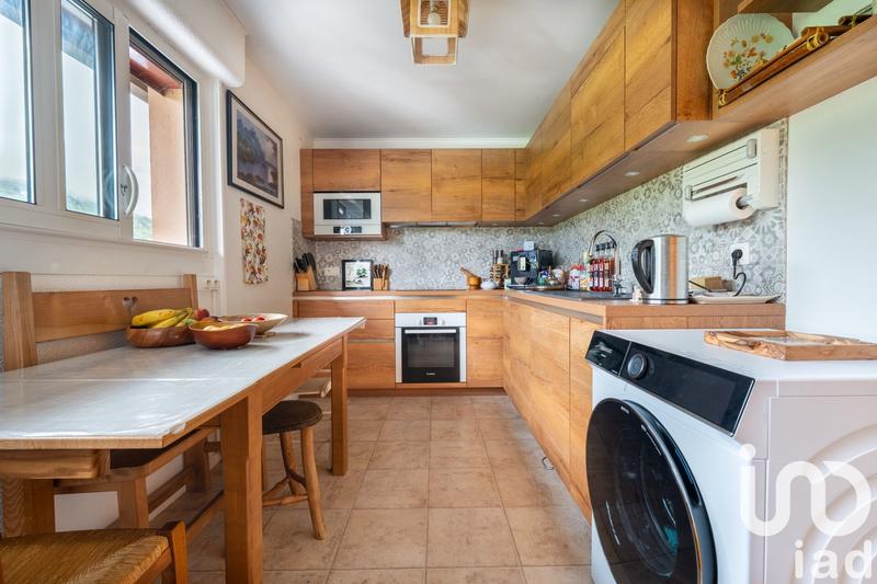 Appartement - 81 m² - 4 pièces