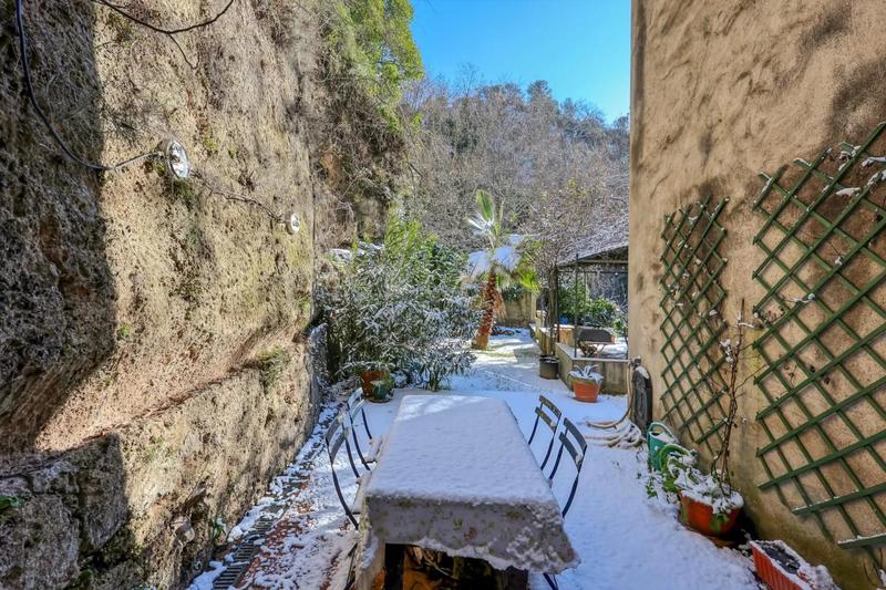 Maison - 220 m² - 10 pièces