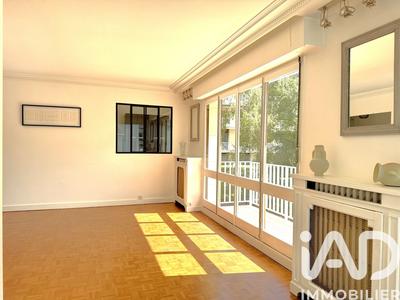 Appartement - 75 m² - 3 pièces