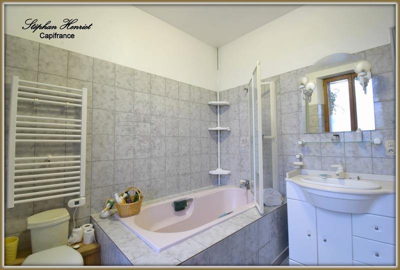 Maison bourgeoise - 230 m² - 11 pièces