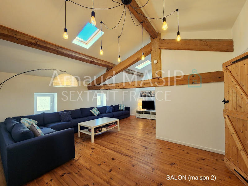 Maison - 273 m² - 11 pièces