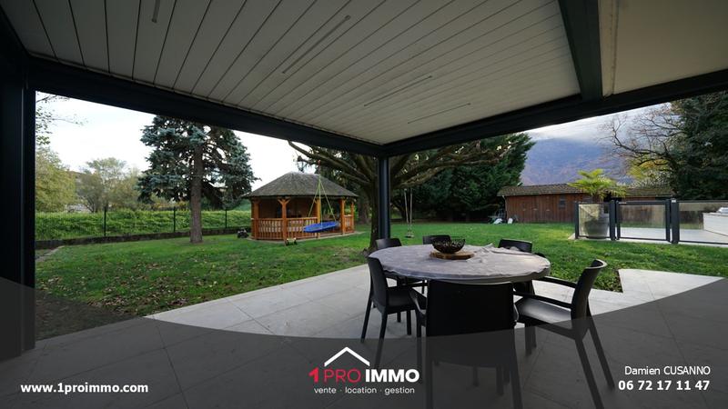 Maison - 185 m² - 6 pièces