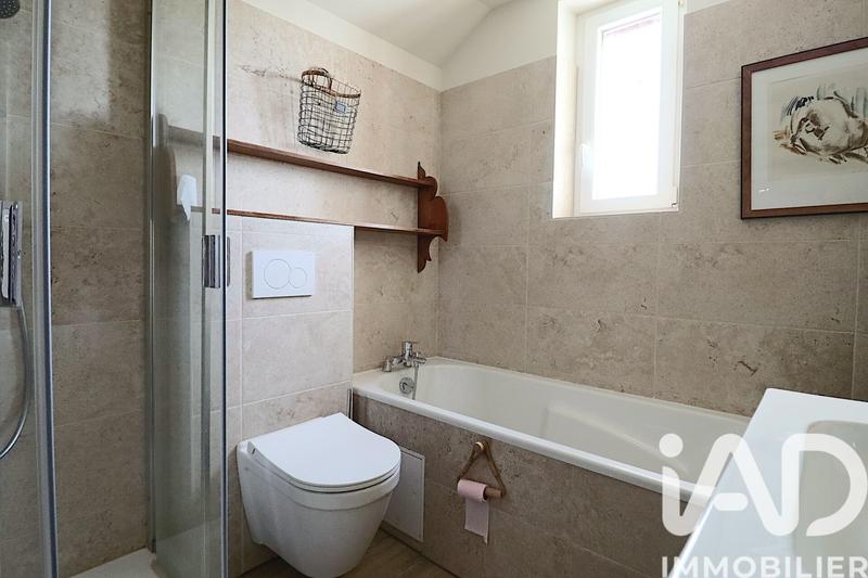 Maison - 172 m² - 10 pièces