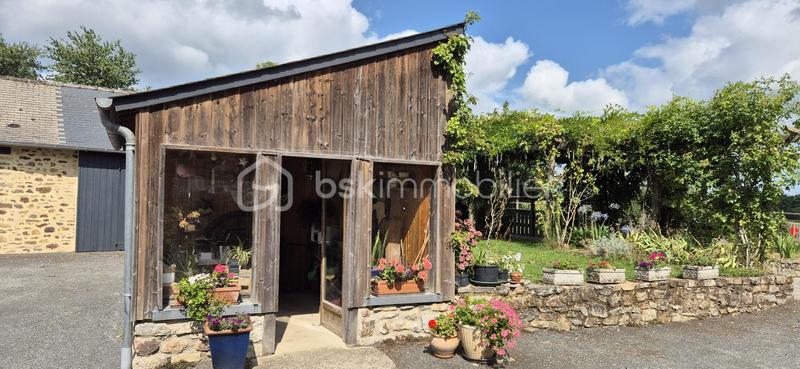 Propriété - 286 m² - 12 pièces