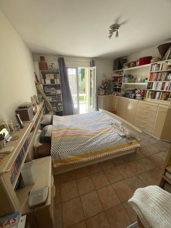 Villa - 285 m² - 9 pièces