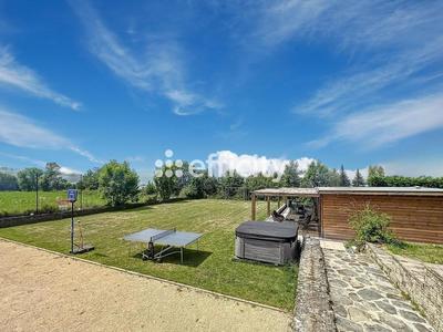 Maison - 243 m² - 5 pièces