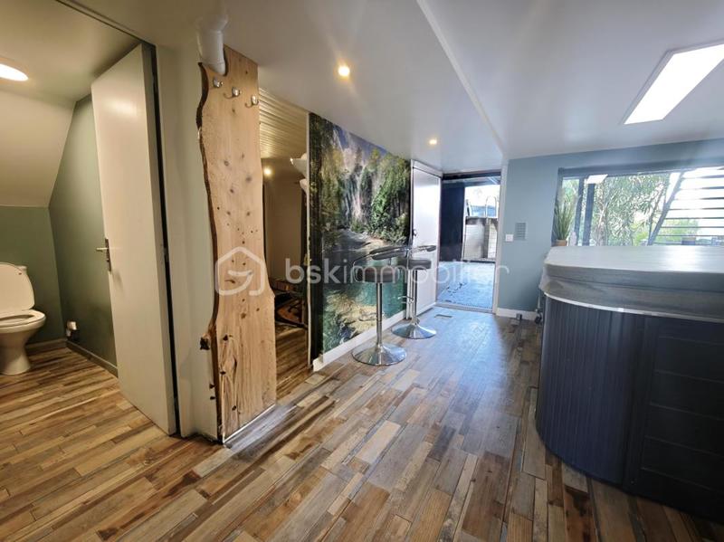 Maison - 140 m² - 5 pièces