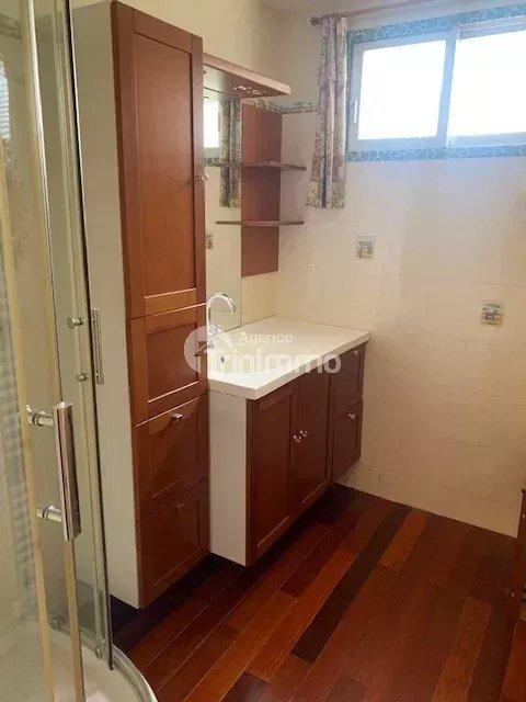 Appartement - 144 m² - 5 pièces
