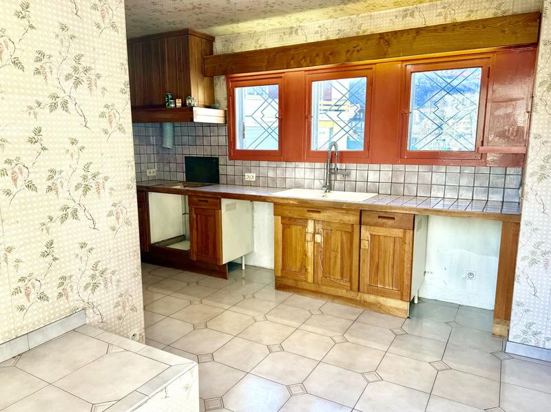 Maison - 190 m² - 6 pièces