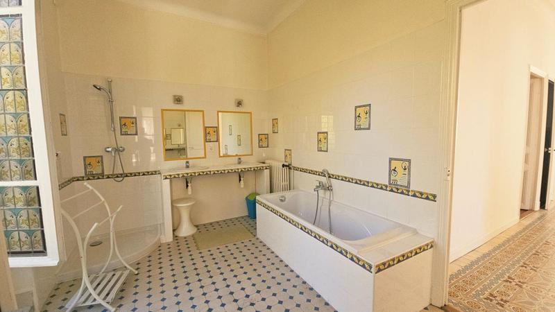 Villa - 210 m² - 7 pièces