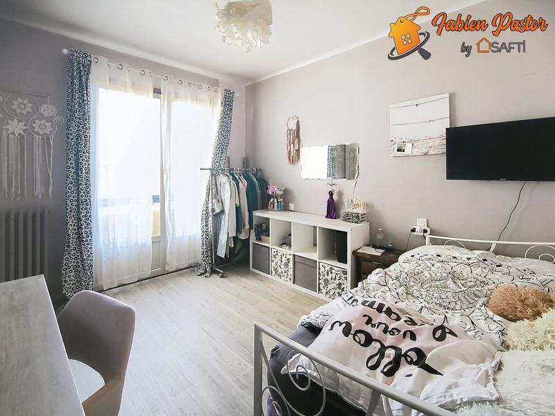 Appartement - 97 m² - 4 pièces