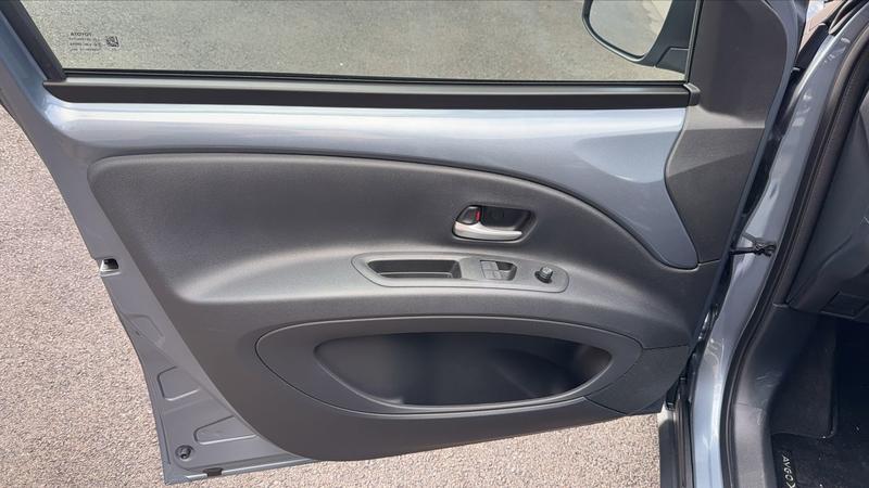 Toyota aygo x 1.0 VVTi 72 Cvt Design - Première main