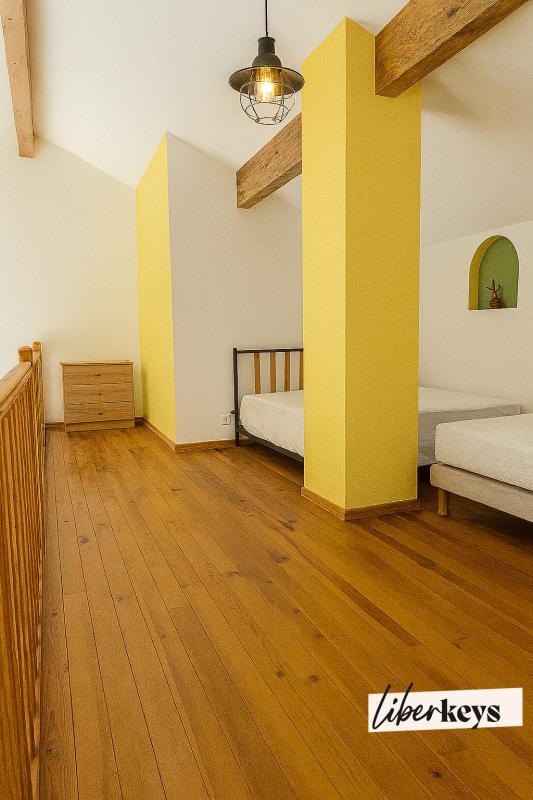 Maison - 218 m² - 8 pièces