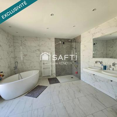 Maison - 160 m² - 2 pièces