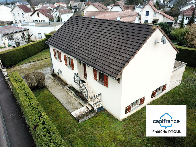 Maison - 85 m² - 5 pièces