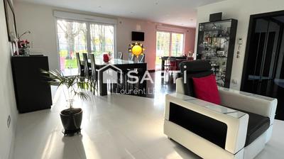 Maison - 340 m² - 7 pièces