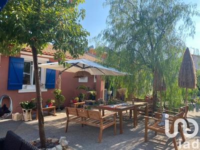 Maison - 200 m² - 7 pièces