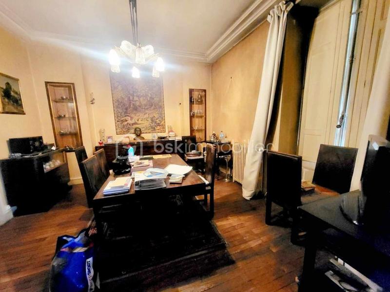 Maison de ville - 376 m² - 19 pièces