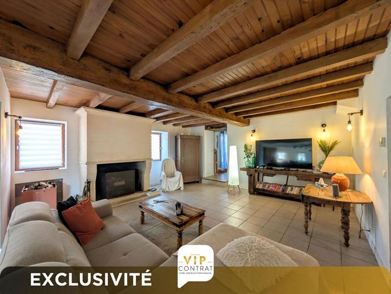 Maison - 246 m² - 9 pièces