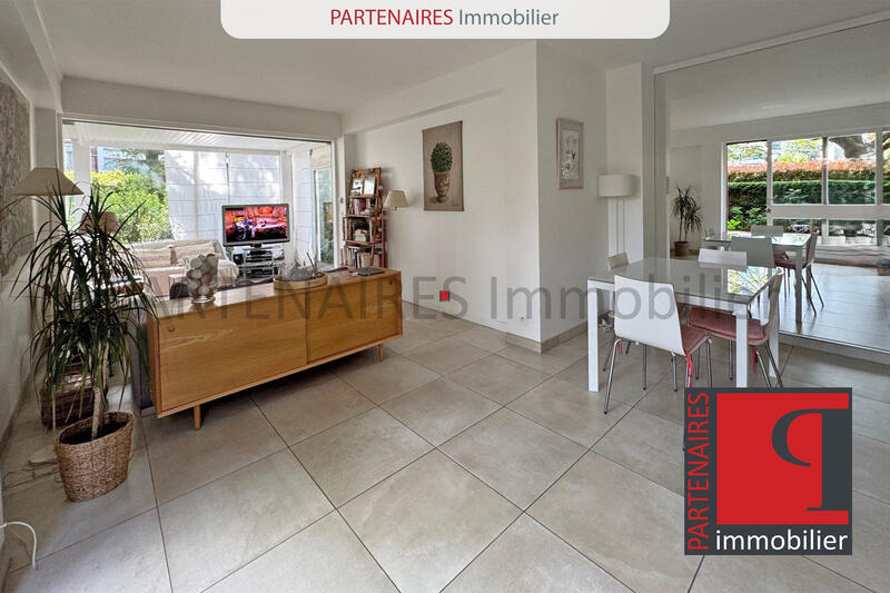 Appartement - 110 m² - 5 pièces