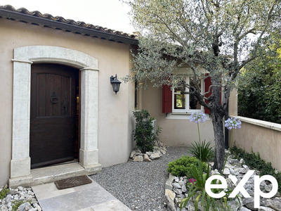 Maison - 218 m² - 6 pièces