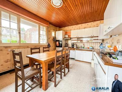 Maison - 90 m² - 5 pièces